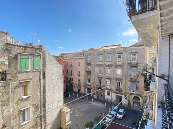 appartamento in vendita a Napoli in zona Pendino / San Giuseppe