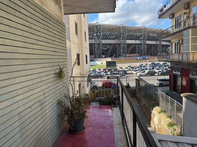 appartamento in vendita a Napoli in zona Fuorigrotta