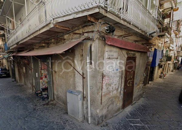 negozio in vendita a Napoli in zona Mercato