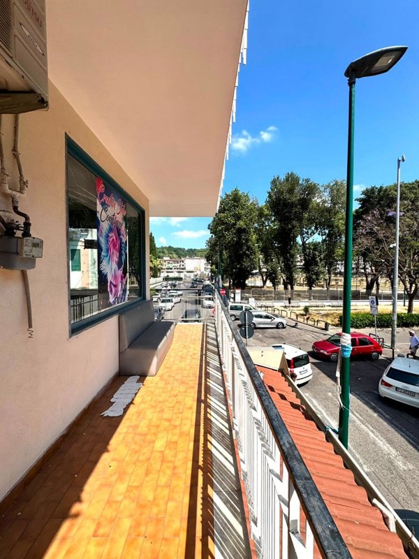 appartamento in vendita a Napoli in zona Pianura