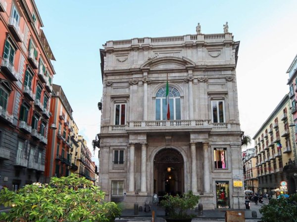 appartamento in vendita a Napoli in zona Montecalvario