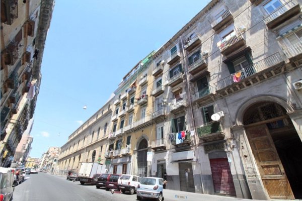 appartamento in vendita a Napoli