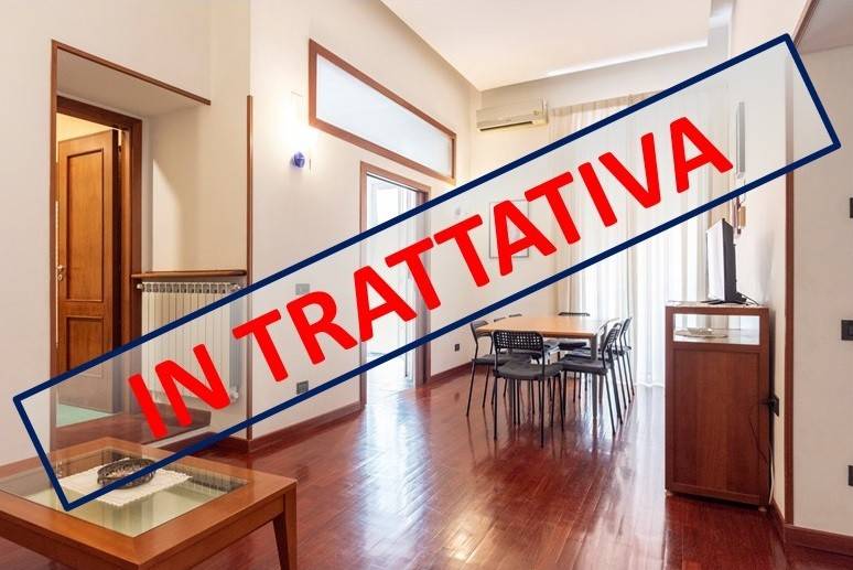 appartamento in vendita a Napoli in zona Porto