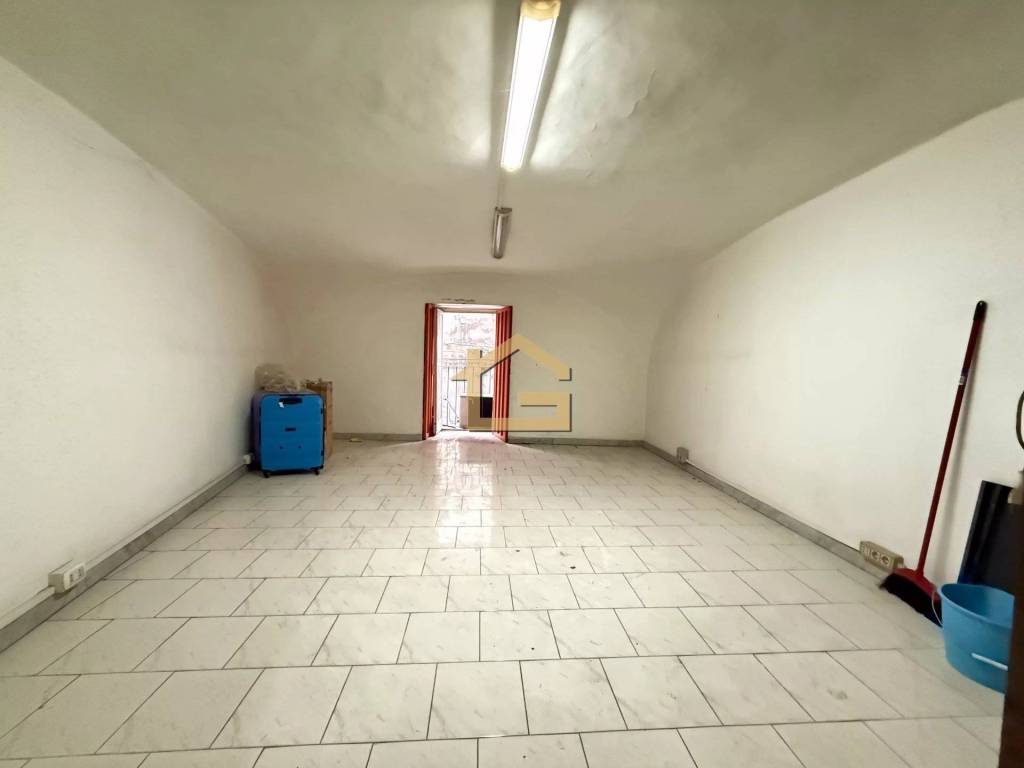 appartamento in vendita a Napoli in zona Stella