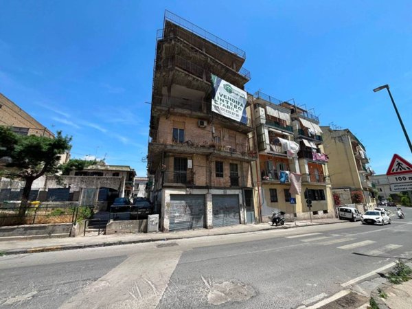 appartamento in vendita a Napoli in zona Capodichino
