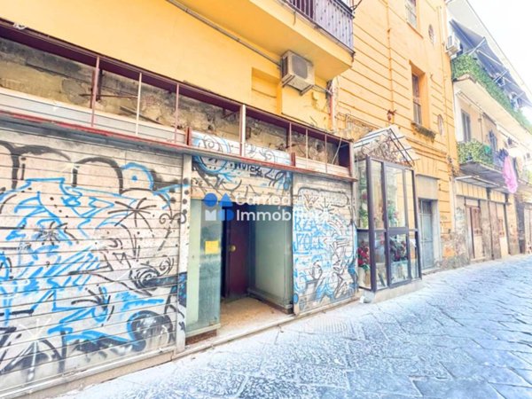 appartamento in vendita a Napoli in zona Mercato