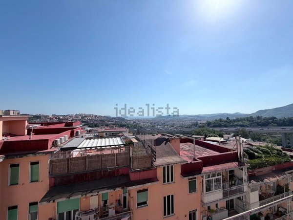 appartamento in vendita a Napoli in zona Arenella