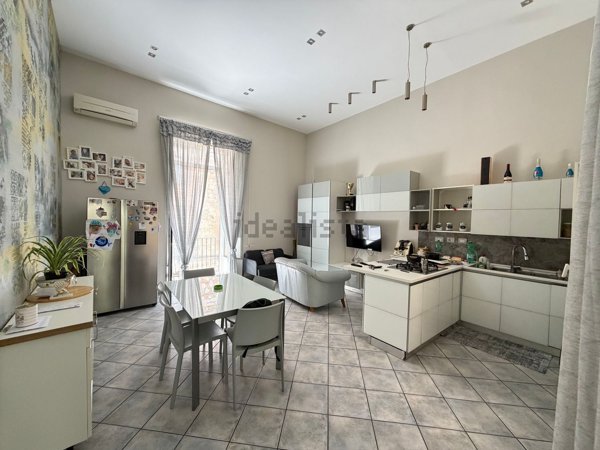 appartamento in vendita a Napoli in zona Porto