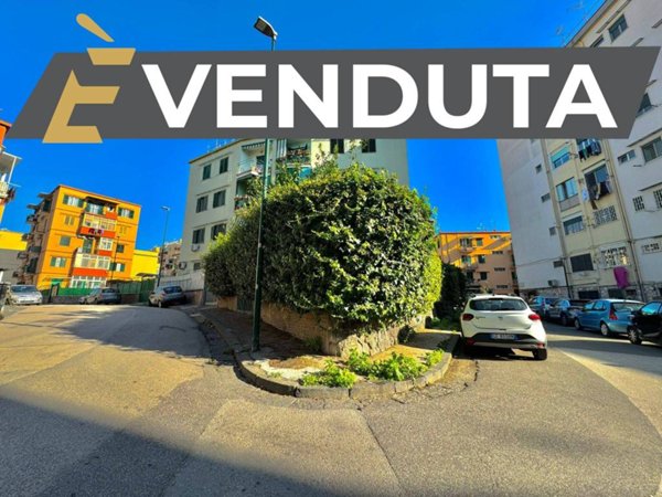 appartamento in vendita a Napoli in zona Bagnoli
