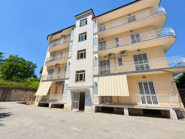 appartamento in vendita a Napoli in zona Piscinola