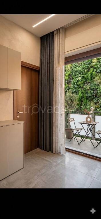 appartamento in vendita a Napoli in zona Pendino / San Giuseppe