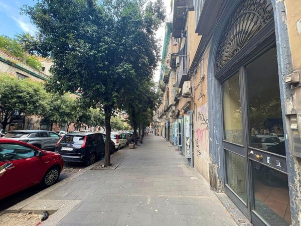 appartamento in vendita a Napoli in zona Stella
