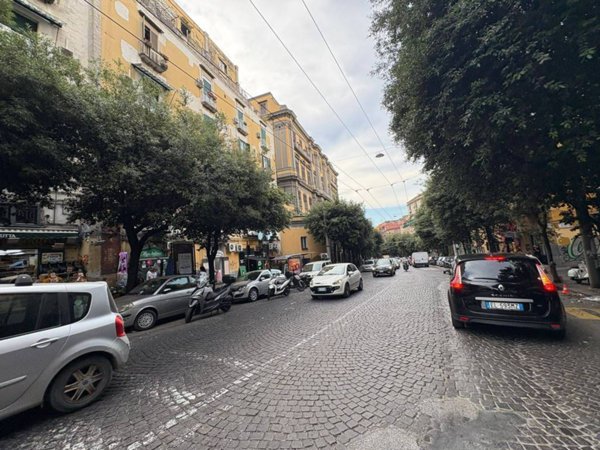 appartamento in vendita a Napoli in zona Stella