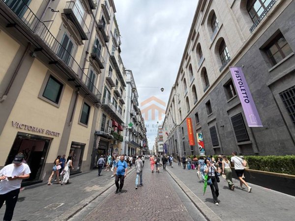 negozio in vendita a Napoli