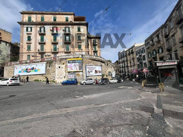 appartamento in vendita a Napoli in zona Avvocata