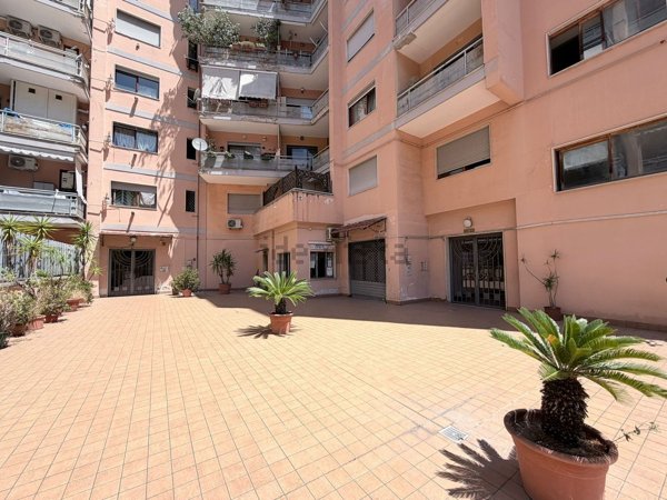 appartamento in vendita a Napoli in zona Soccavo