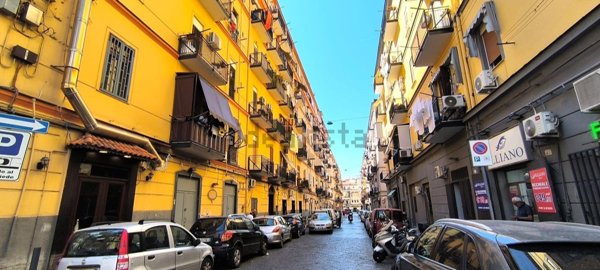 appartamento in vendita a Napoli in zona San Lorenzo