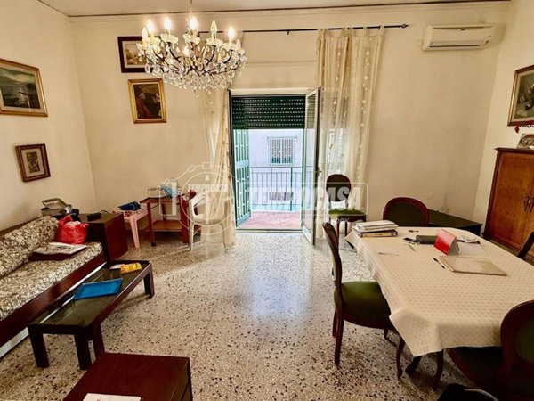 appartamento in vendita a Napoli in zona Fuorigrotta