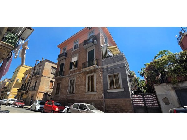 appartamento in vendita a Napoli in zona Bagnoli