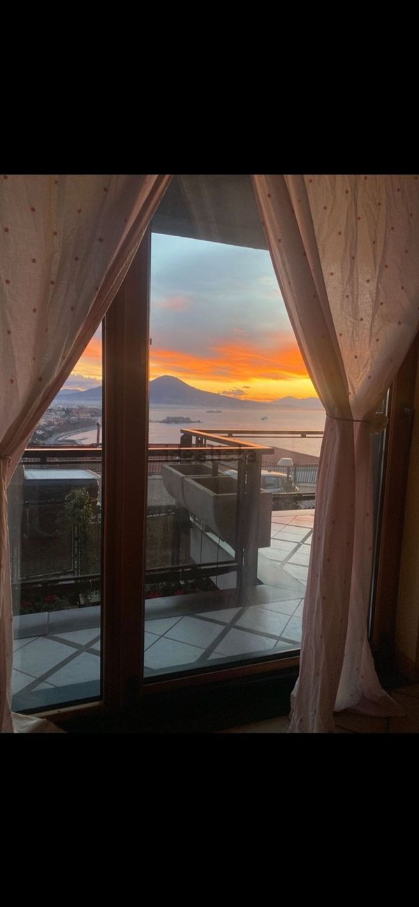 appartamento in vendita a Napoli in zona Posillipo