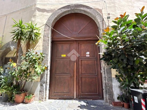 appartamento in vendita a Napoli in zona Centro Antico
