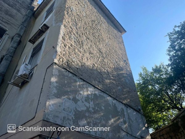 casa indipendente in vendita a Napoli in zona Capodimonte / Colli Aminei