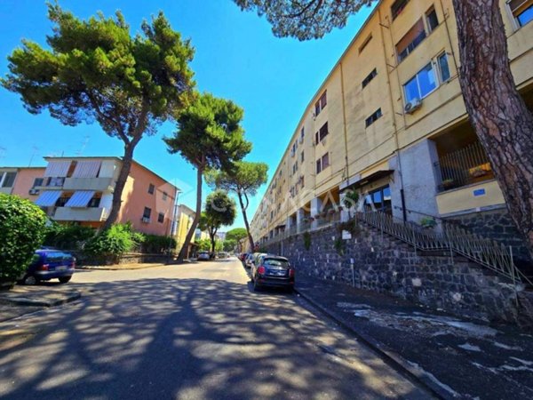 appartamento in vendita a Napoli in zona Soccavo