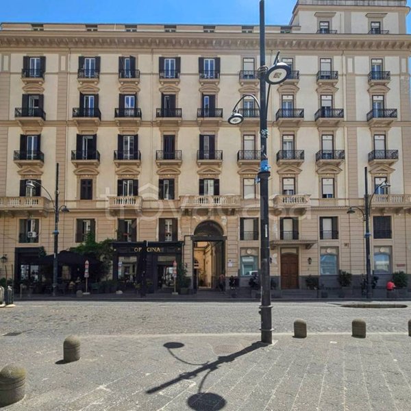 appartamento in vendita a Napoli in zona San Ferdinando