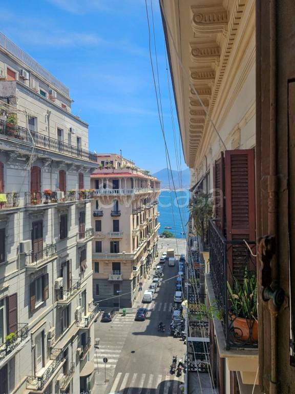 appartamento in vendita a Napoli in zona San Ferdinando