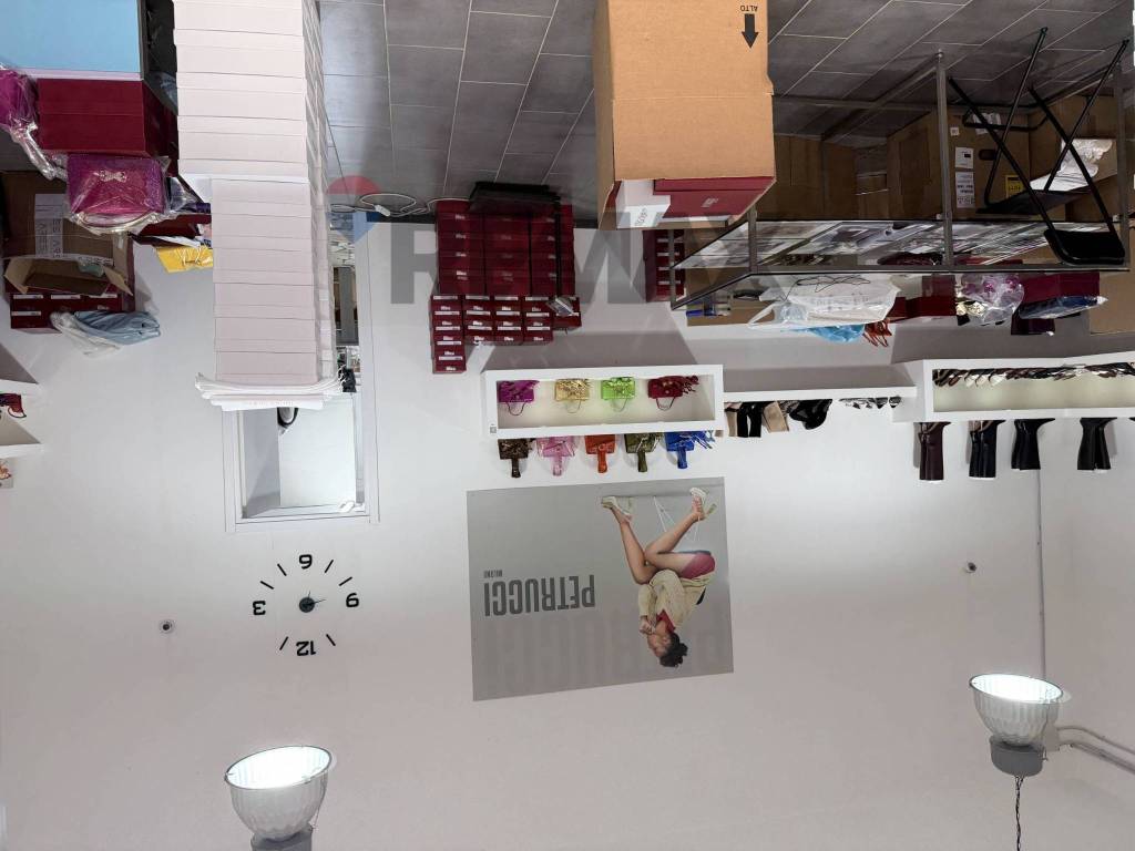 negozio in vendita a Napoli