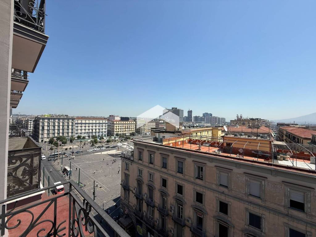 appartamento in vendita a Napoli in zona Pendino / San Giuseppe