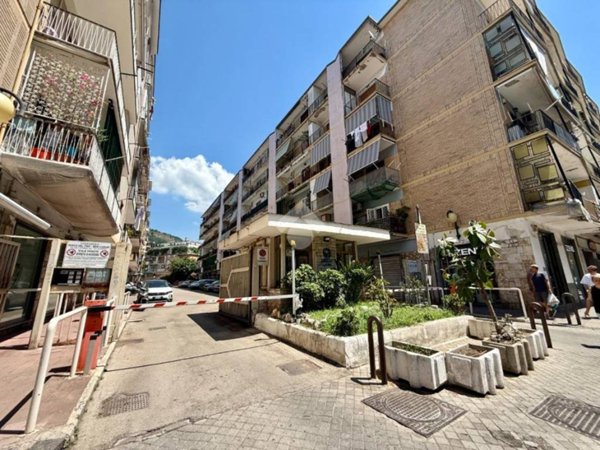 appartamento in vendita a Napoli in zona Soccavo