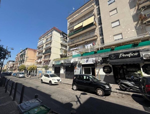 appartamento in vendita a Napoli in zona Barra