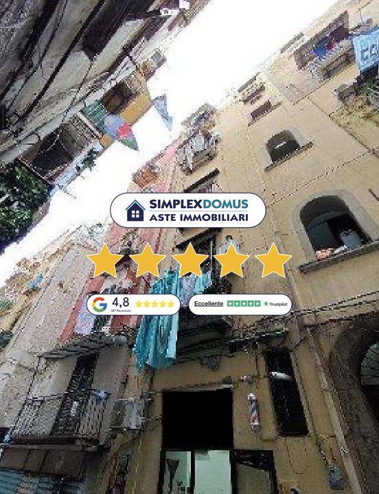 appartamento in vendita a Napoli in zona Montecalvario