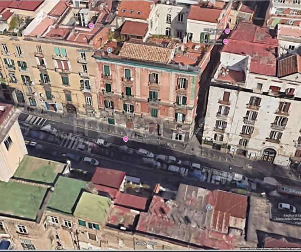 appartamento in vendita a Napoli in zona Mercato