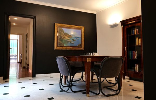 appartamento in vendita a Napoli in zona San Ferdinando