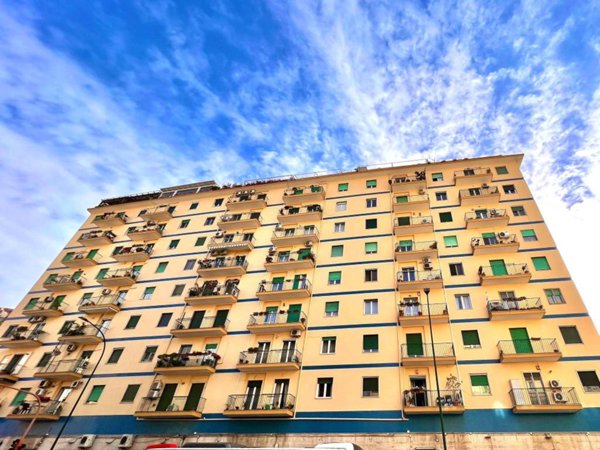 appartamento in vendita a Napoli in zona Fuorigrotta