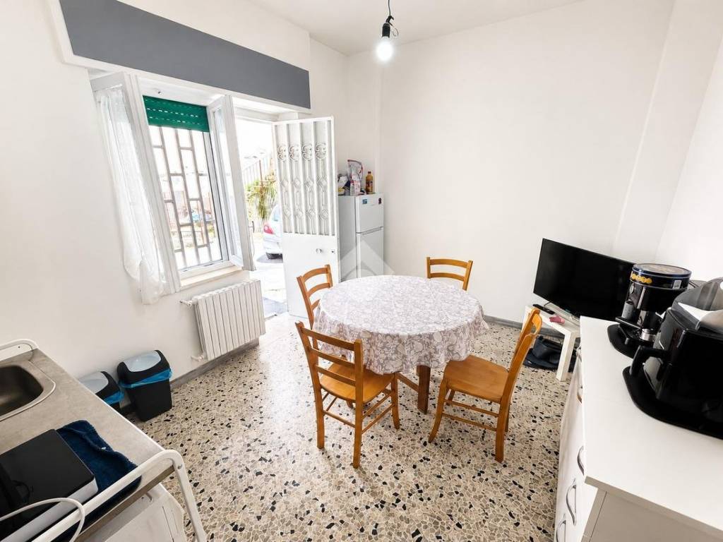 appartamento in vendita a Napoli in zona Arenella