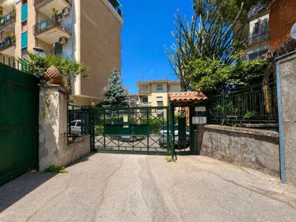 appartamento in vendita a Napoli in zona Vomero