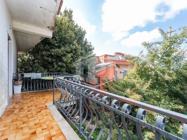 casa indipendente in vendita a Napoli in zona Camaldoli