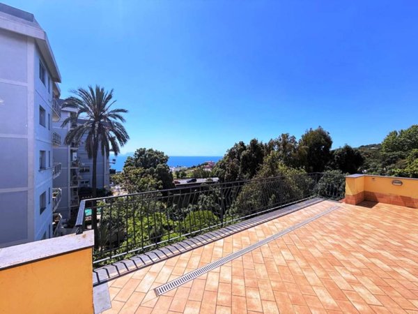 casa indipendente in vendita a Napoli in zona Posillipo