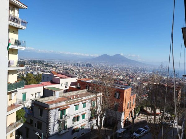 appartamento in vendita a Napoli in zona Arenella
