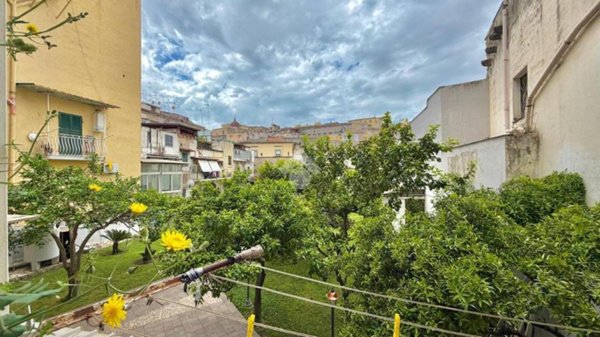 appartamento in vendita a Napoli in zona Stella