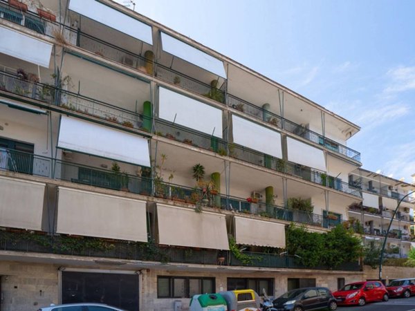 appartamento in vendita a Napoli in zona Posillipo