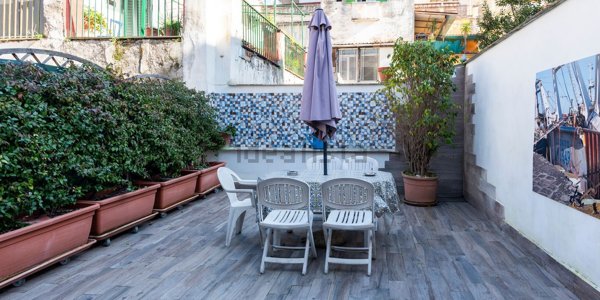 appartamento in vendita a Napoli in zona Stella