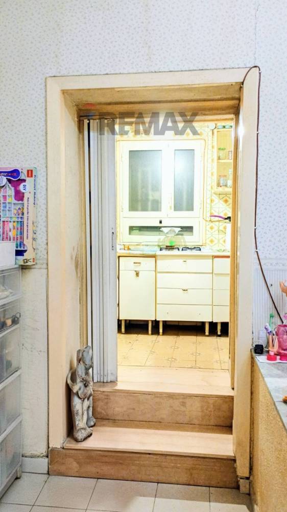 appartamento in vendita a Napoli in zona Chiaia