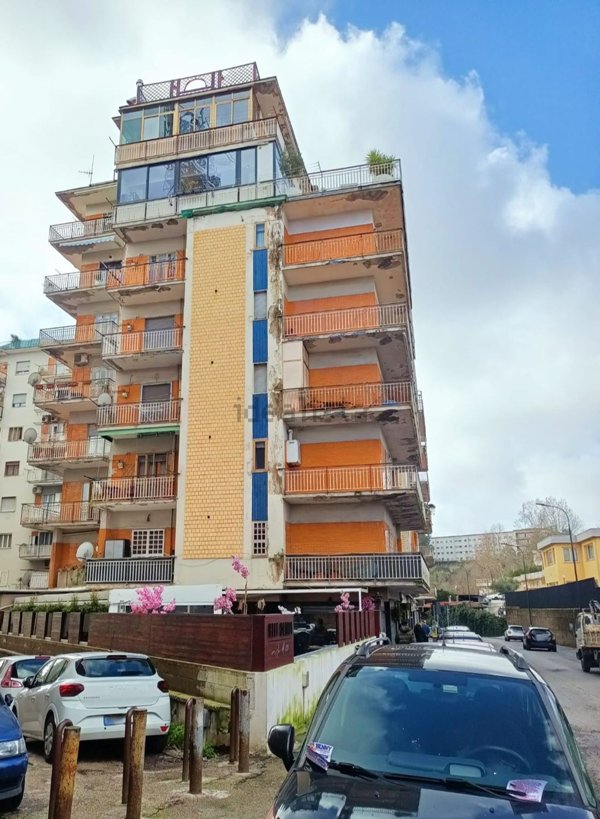 appartamento in vendita a Napoli in zona Arenella