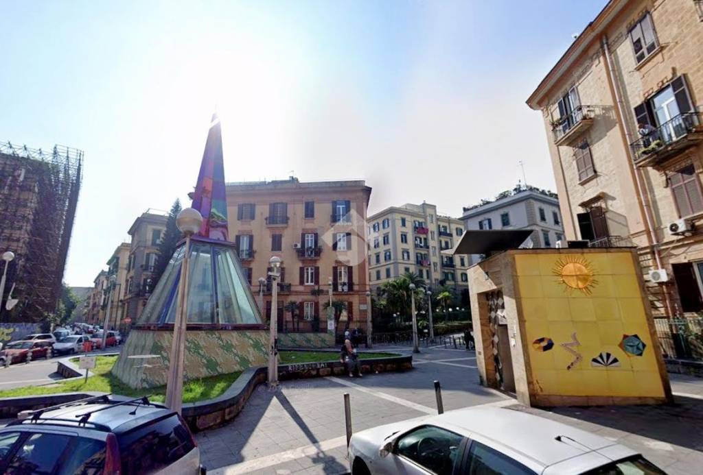 appartamento in vendita a Napoli in zona Stella