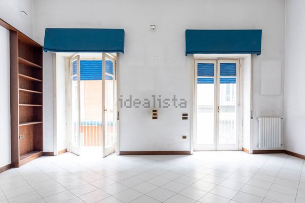 appartamento in vendita a Napoli in zona San Ferdinando