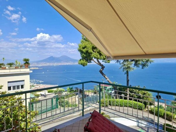 appartamento in vendita a Napoli in zona Posillipo